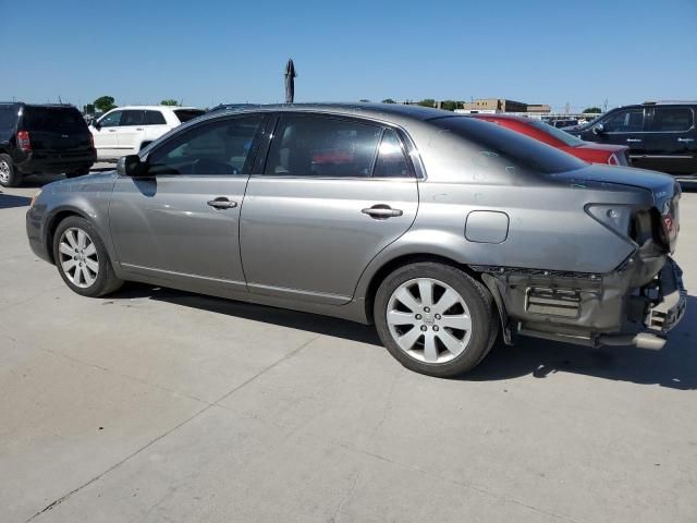 2005 Toyota Avalon XL