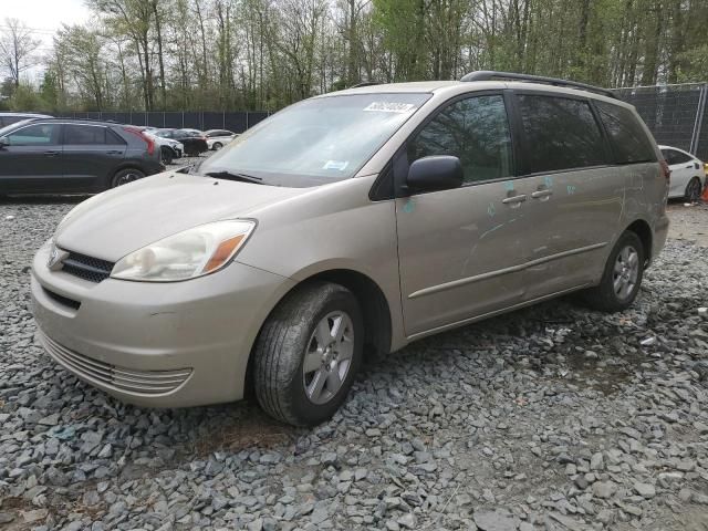 2005 Toyota Sienna CE