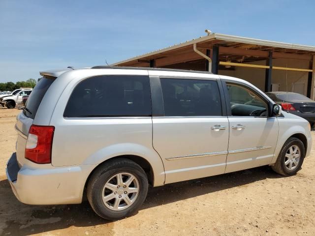 2012 Chrysler Town & Country Touring