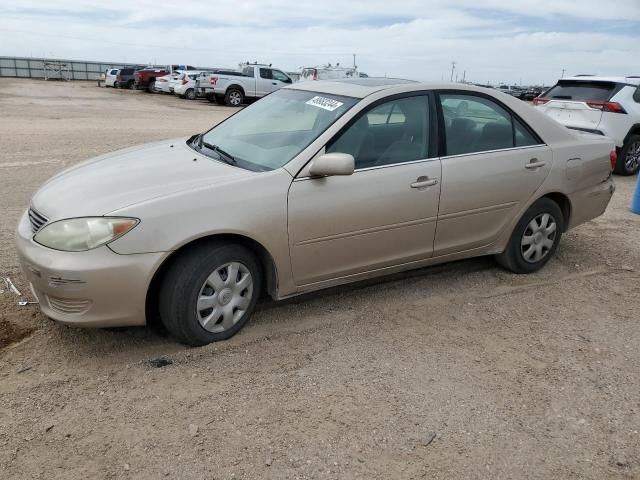 2005 Toyota Camry LE