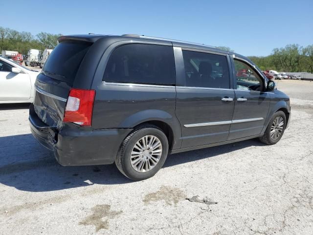 2011 Chrysler Town & Country Limited