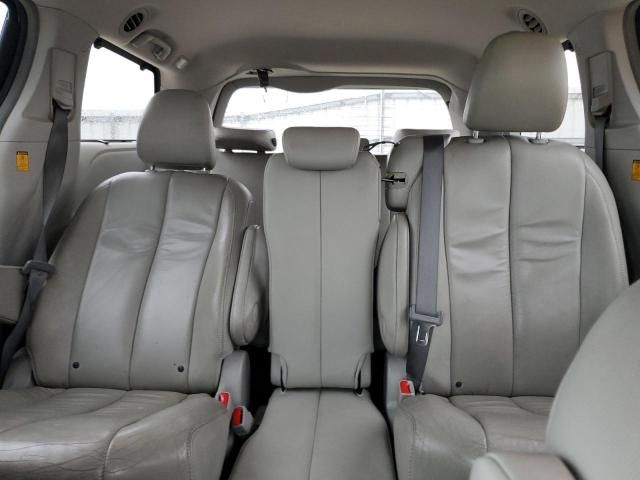 2013 Toyota Sienna XLE