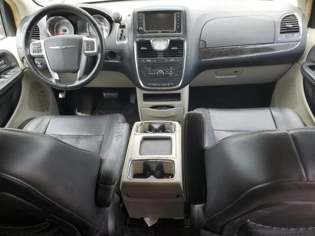 2012 Chrysler Town & Country Touring