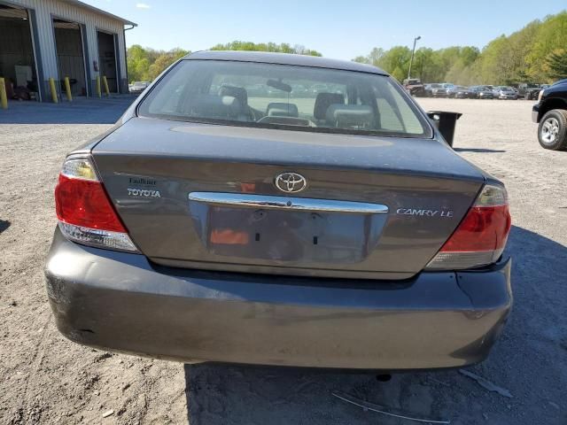 2005 Toyota Camry LE