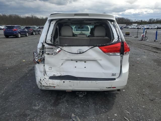 2013 Toyota Sienna XLE