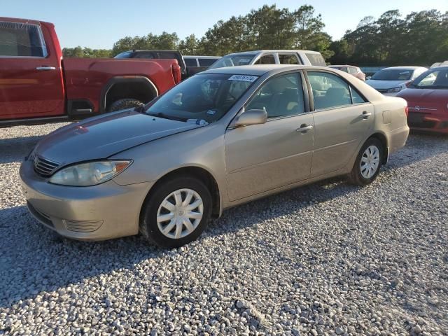 2005 Toyota Camry LE