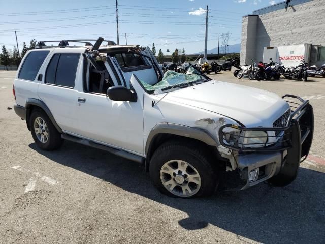 2000 Nissan Pathfinder LE