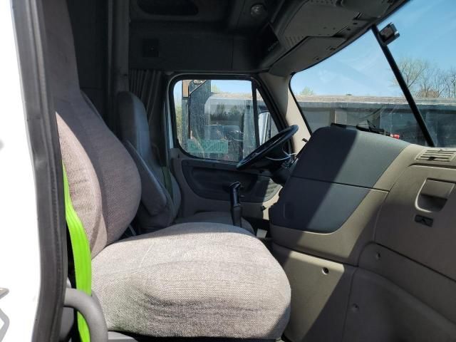 2014 Freightliner Cascadia 125