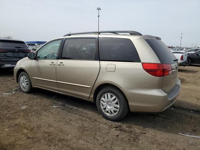 2004 Toyota Sienna CE