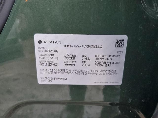 2023 Rivian R1S Adventure
