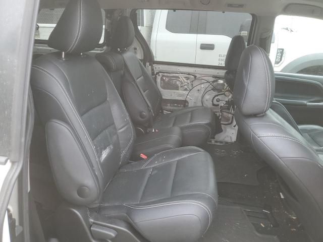 2016 Toyota Sienna SE