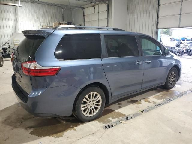 2015 Toyota Sienna XLE