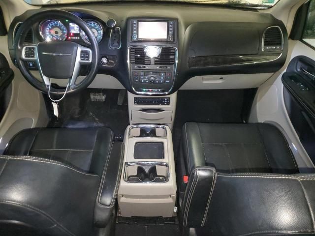 2012 Chrysler Town & Country Touring L