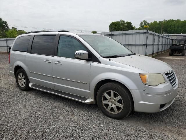 2010 Chrysler Town & Country Touring