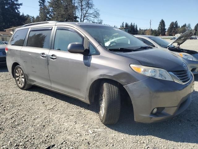 2011 Toyota Sienna XLE