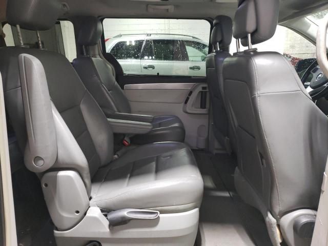 2010 Volkswagen Routan SEL