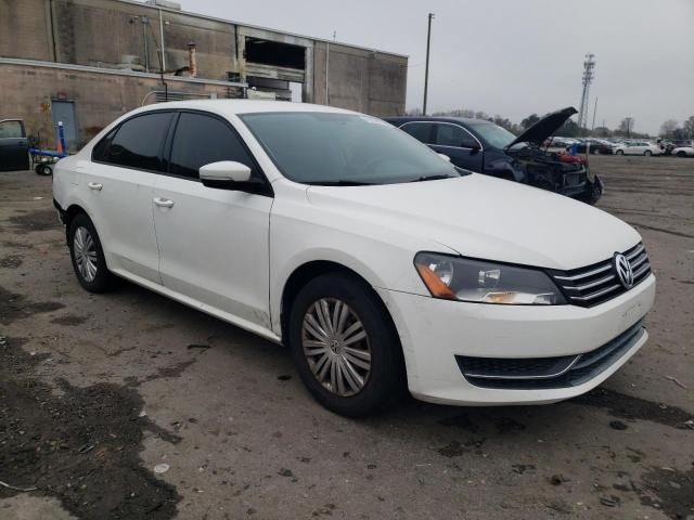 2014 Volkswagen Passat S