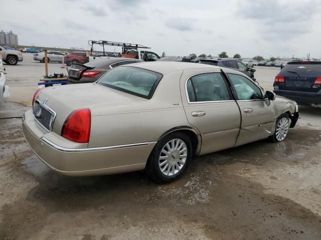 2004 Lincoln Town Car Ultimate