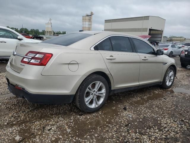 2017 Ford Taurus SE