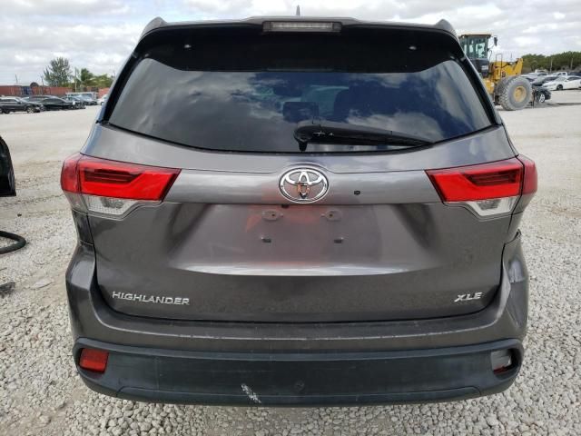 2017 Toyota Highlander SE