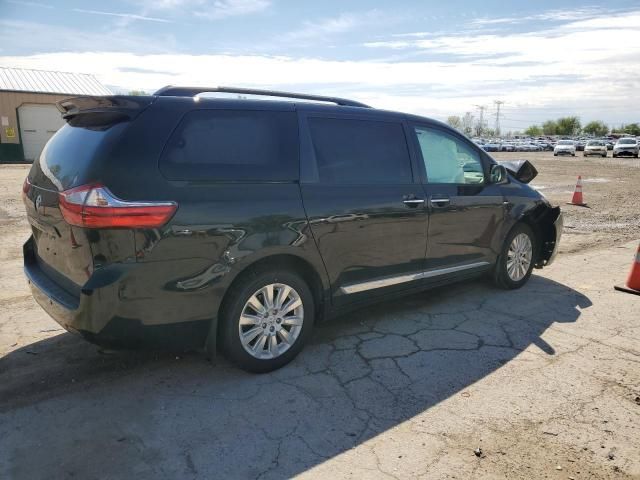 2016 Toyota Sienna XLE