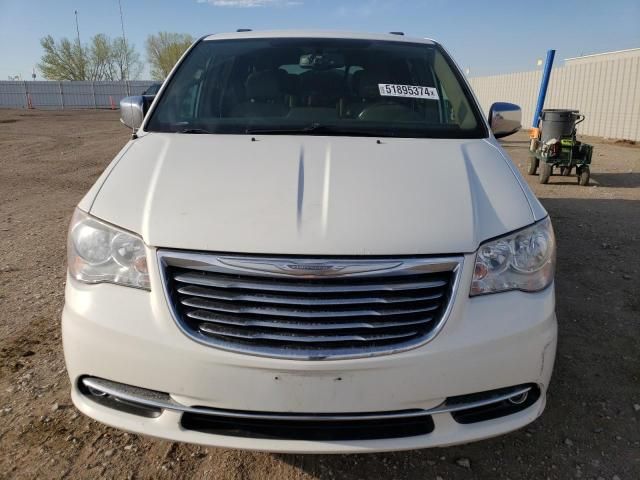 2013 Chrysler Town & Country Touring L