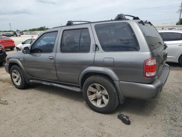 2004 Nissan Pathfinder LE