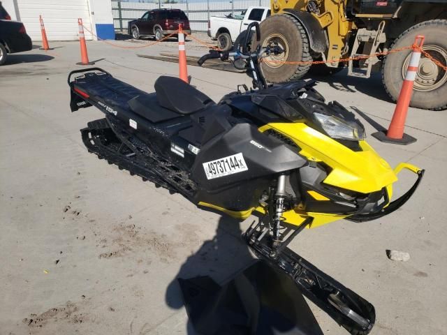 2018 Skidoo Summit SP