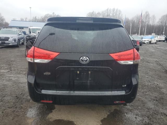 2011 Toyota Sienna LE