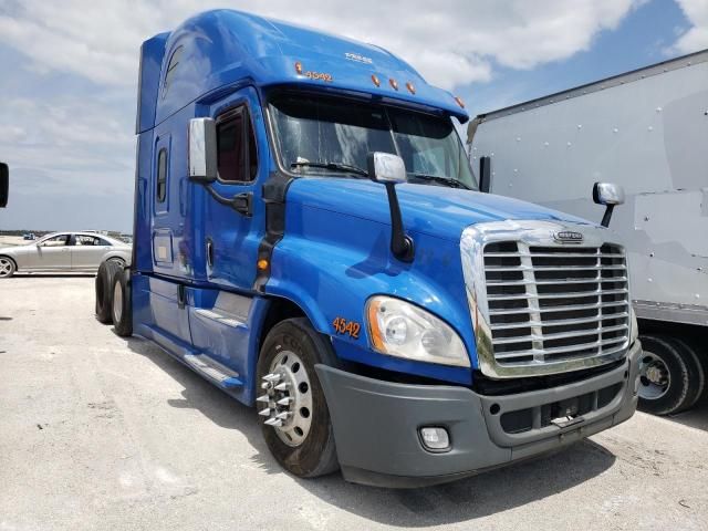 2016 Freightliner Cascadia 125