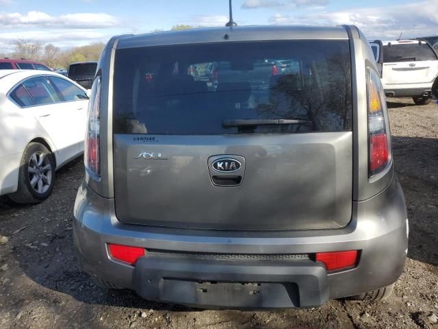 2010 KIA Soul +