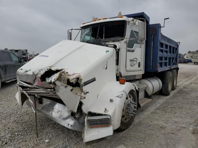 2005 Kenworth Construction T800