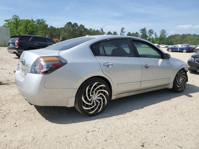 2010 Nissan Altima Base