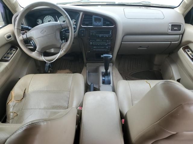 2001 Nissan Pathfinder LE