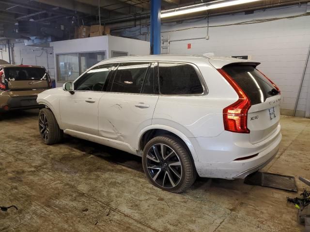 2020 Volvo XC90 T6 Momentum