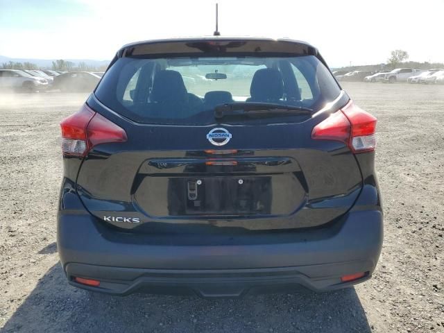 2019 Nissan Kicks S