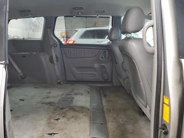 2008 Toyota Sienna XLE