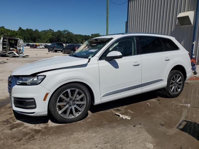 2019 Audi Q7 Premium Plus