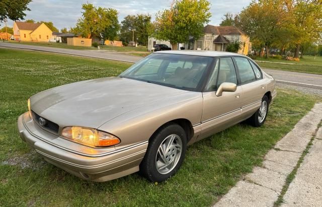 1995 Pontiac Bonneville SE