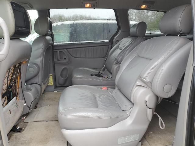 2005 Toyota Sienna XLE