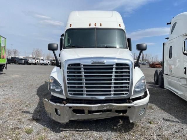 2017 Freightliner Cascadia 125