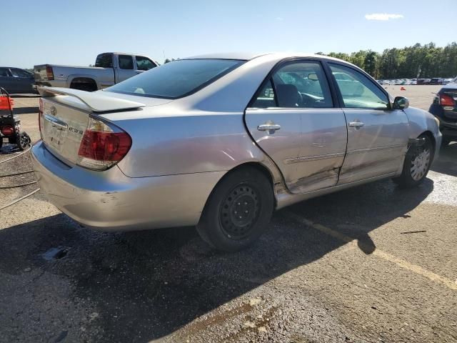 2005 Toyota Camry LE