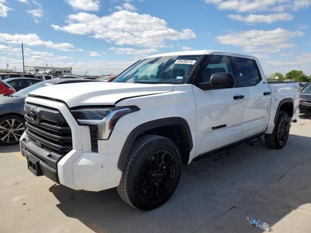 2023 Toyota Tundra Crewmax SR