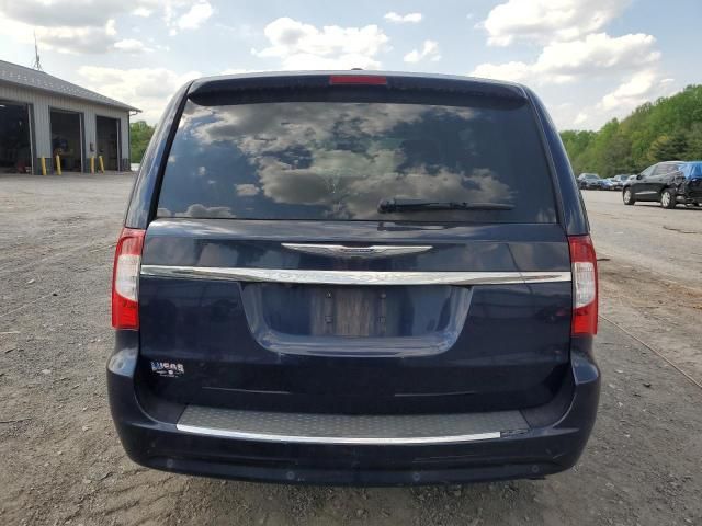 2012 Chrysler Town & Country Touring L