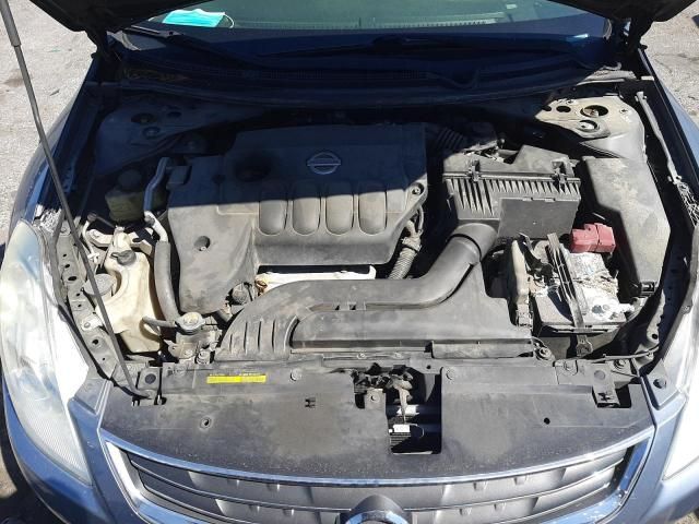 2010 Nissan Altima Base