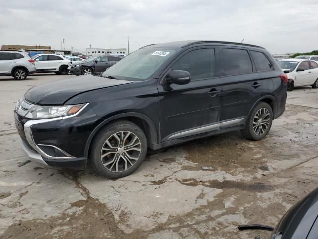 2016 Mitsubishi Outlander SE