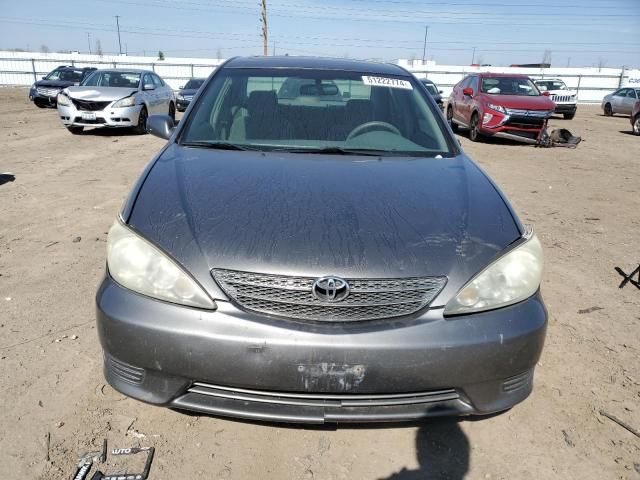 2005 Toyota Camry LE