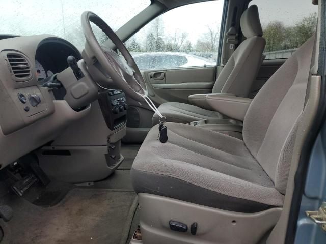 2003 Chrysler Town & Country LX