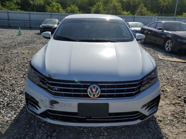 2017 Volkswagen Passat R-Line