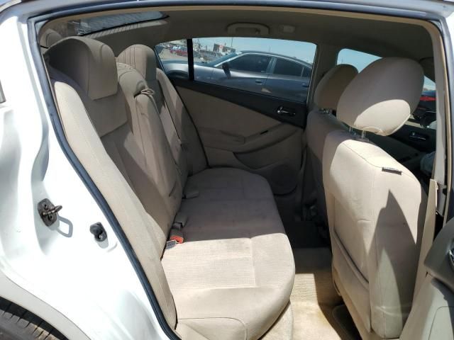 2010 Nissan Altima Base